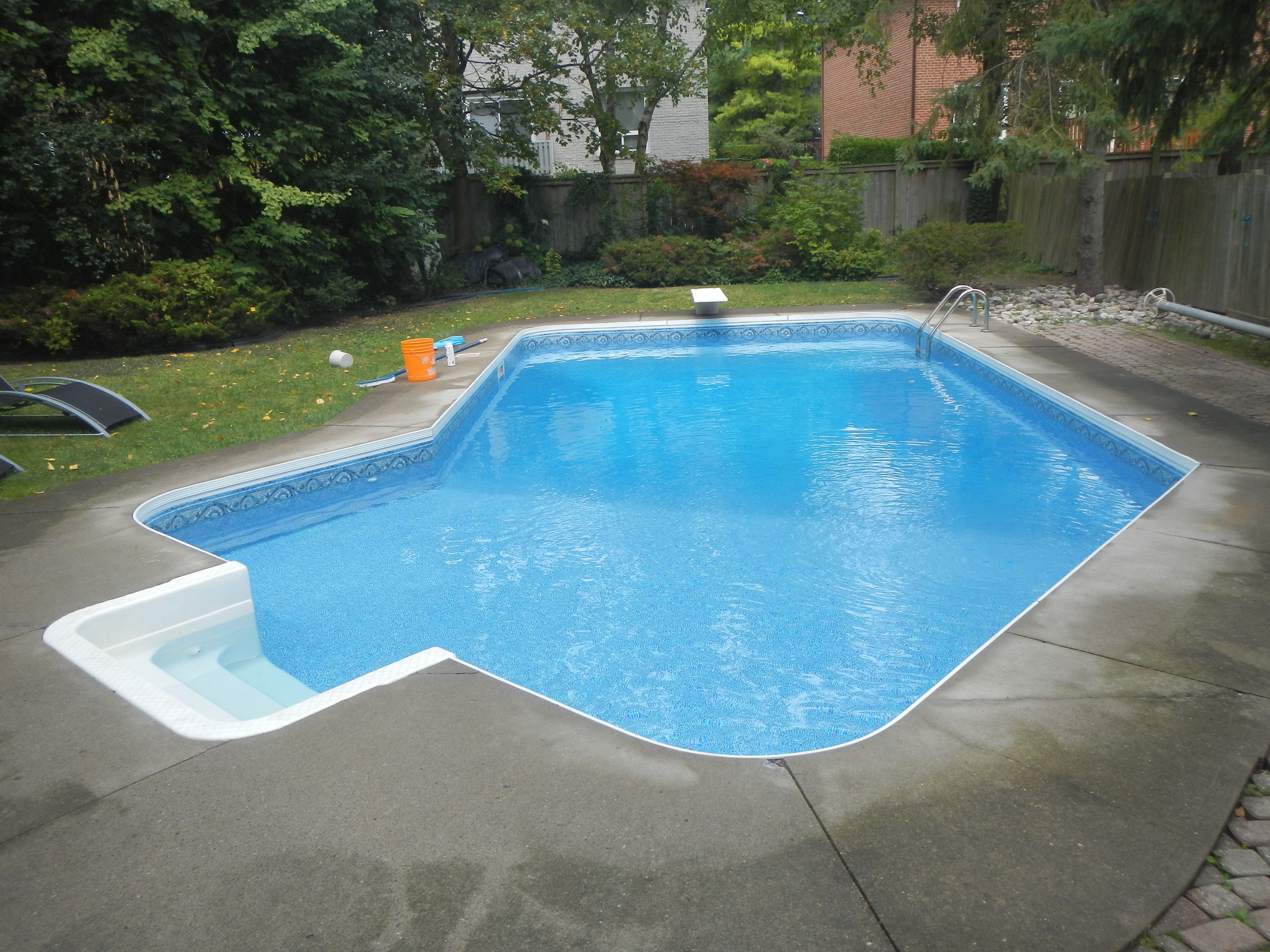 Professional pool care and cleaning service